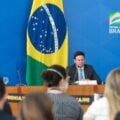 Auxílio Brasil (novo Bolsa Família) terá reajuste de 20%, diz ministro