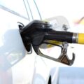 Preço da gasolina apresenta nova baixa; confira valores atualizados