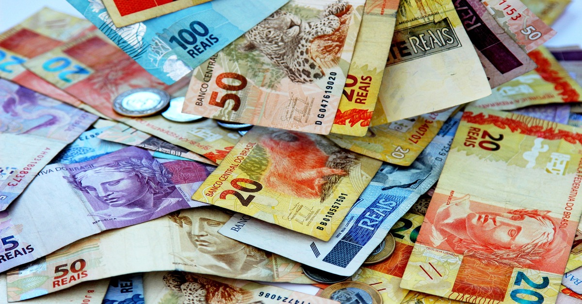 Projeto proíbe Bolsa Família como garantia de empréstimo consignado, projeto de lei proíbe a concessão de empréstimo consignado com garantia do Bolsa Família, empréstimo consignado do Auxílio Brasil.