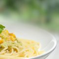 Pode ou não usar colher na hora de comer macarrão?