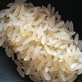 É preciso lavar o arroz antes de cozinhar? Descubra o que diz a Ciência