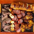 Não é o Brasil: qual é o país com o melhor churrasco do mundo?