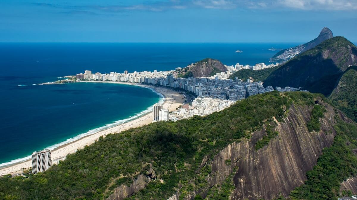 Qual é a cidade do Brasil mais linda do mundo, quais são as 20 cidades mais bonitas do Brasil, quais são as 12 cidades mais desejadas do mundo, qual a cidade brasileira mais bonita.