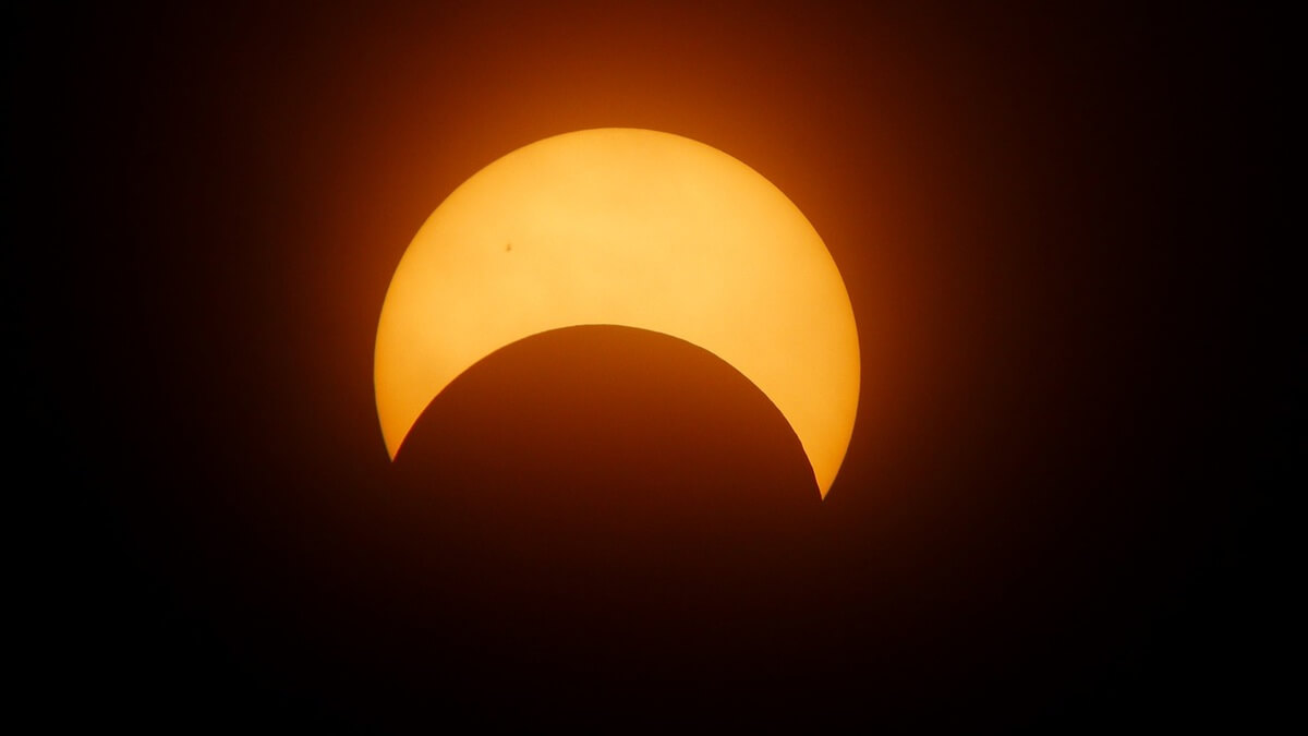 Quando vai ser o próximo eclipse lunar parcial, quando vai acontecer o próximo eclipse solar no Brasil, quando será o eclipse lunar de 2025, qual vai ser o eclipse de 2025.