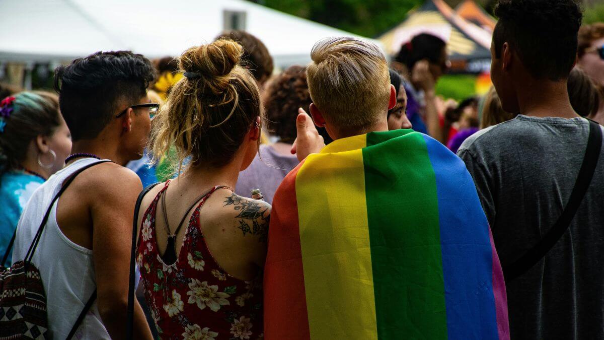 Mês oficial do Orgulho, Orgulho, LGBT